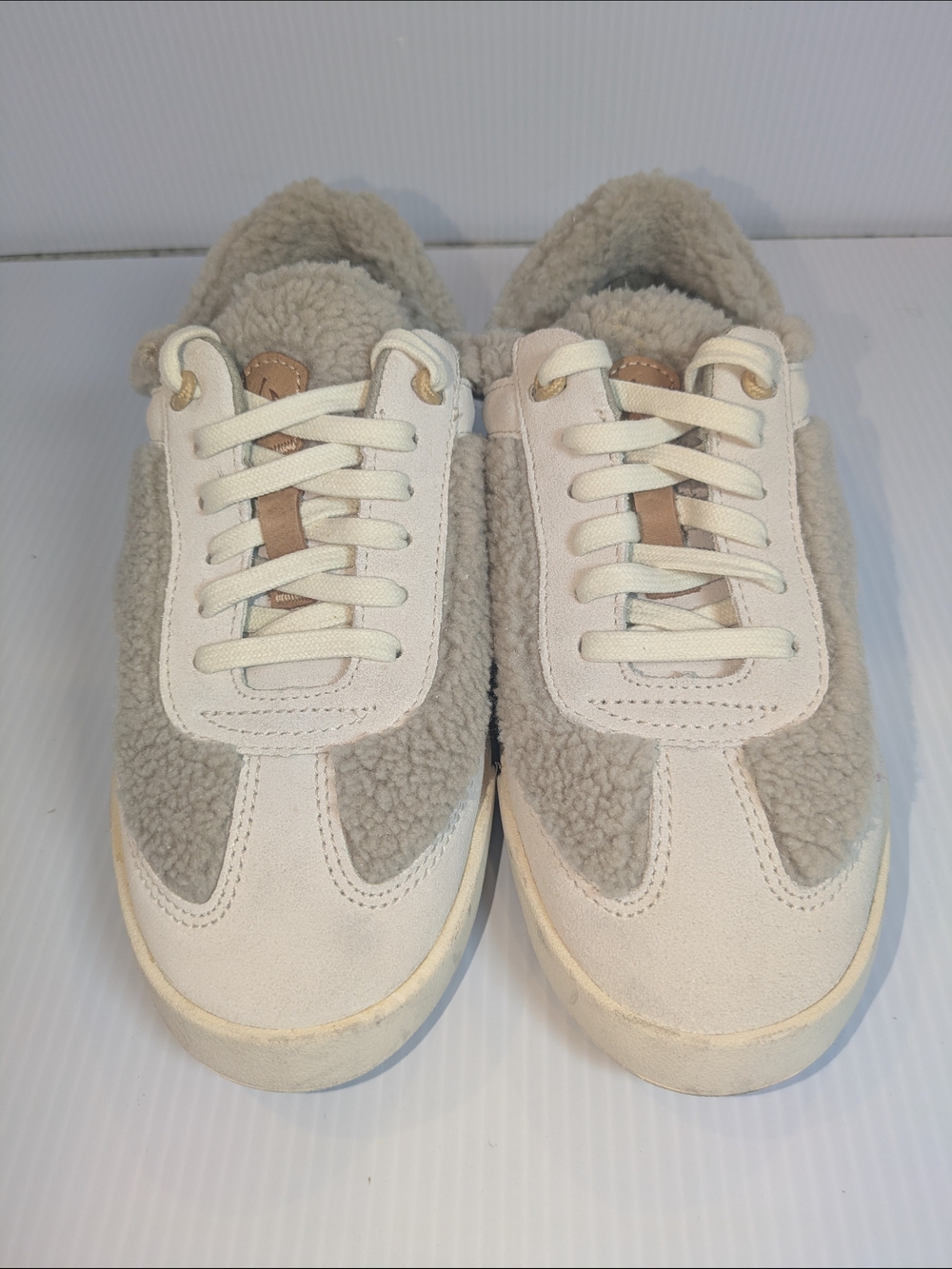OluKai Kīlea Heu Shearling Sherpa Leather Sneakers Women's Size 6 Cozy Casual